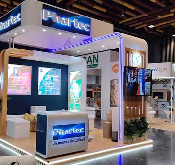 由 Neo Design Europe 设计并搭建的 PharTec 展位